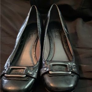 Black life stride shoes